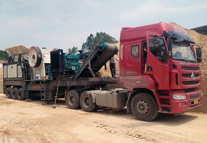 移動式柴油動力顎式破碎機(jī)