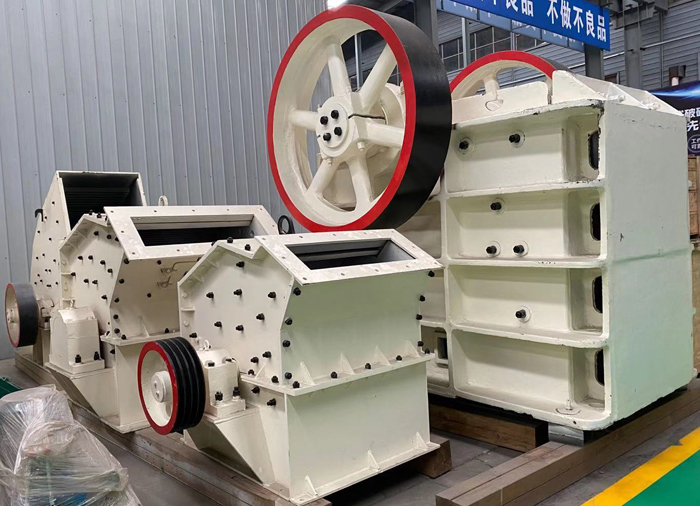 PF1000X700反擊式破碎機(jī)