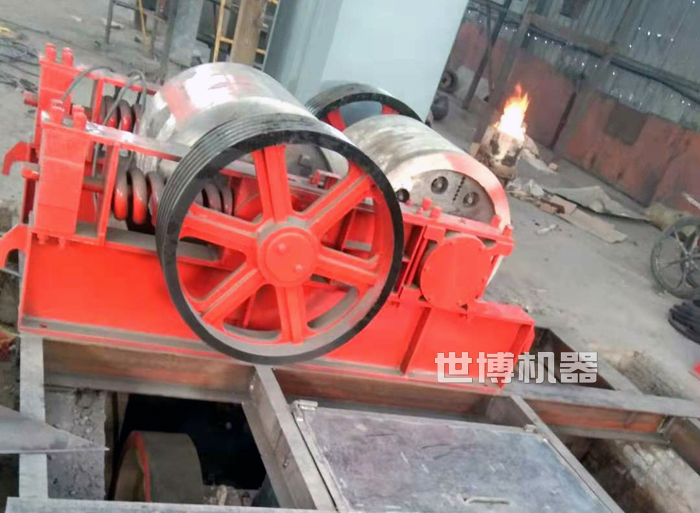 對輥式制砂機
