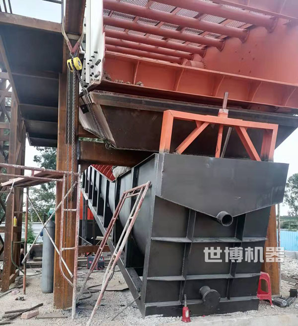 螺旋洗砂機(jī)安裝現(xiàn)場