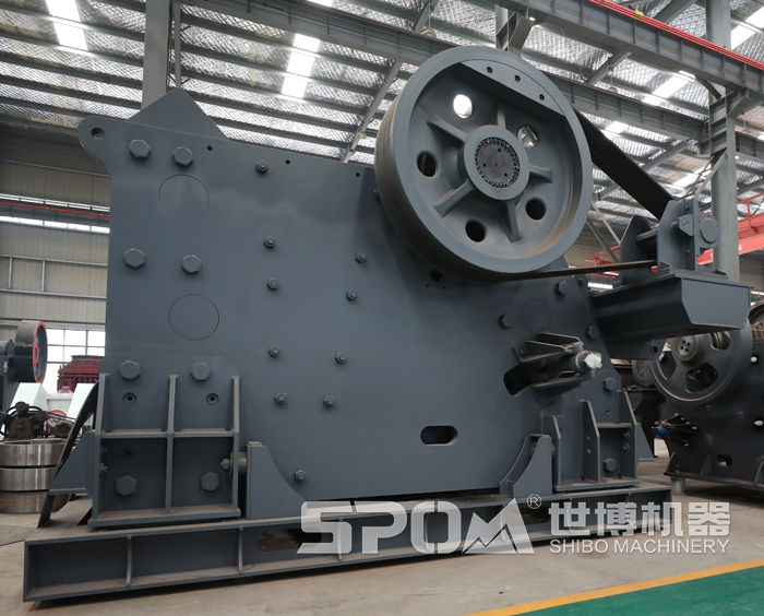大型顎式破碎機